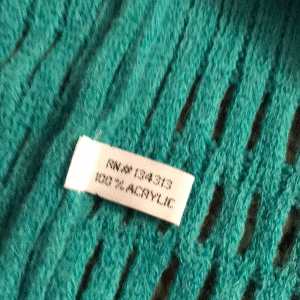 Great emerald green scarf - Picture 3 of 4